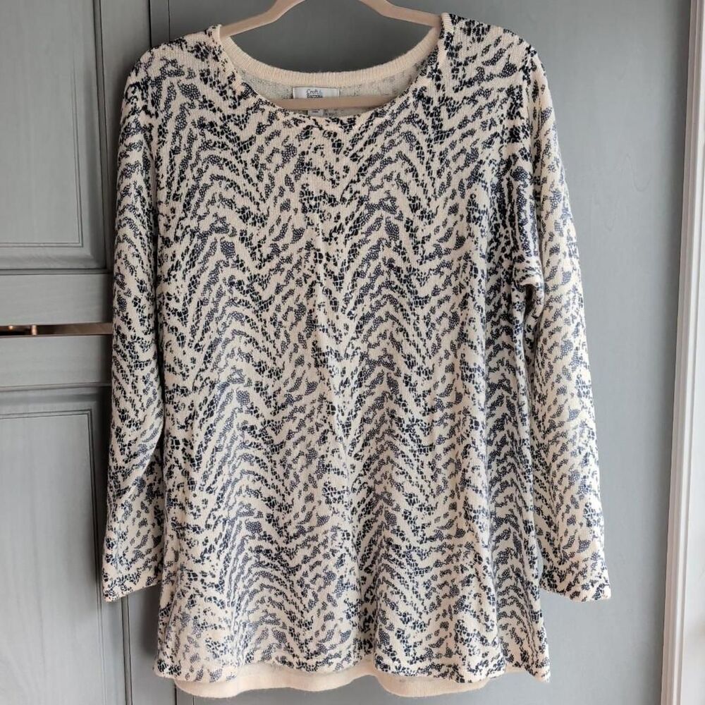 Croft-barrow Women's Cream and Navy Jumper